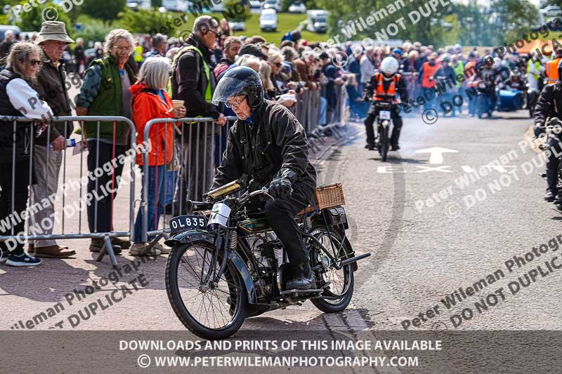 Vintage motorcycle club;eventdigitalimages;no limits trackdays;peter wileman photography;vintage motocycles;vmcc banbury run photographs